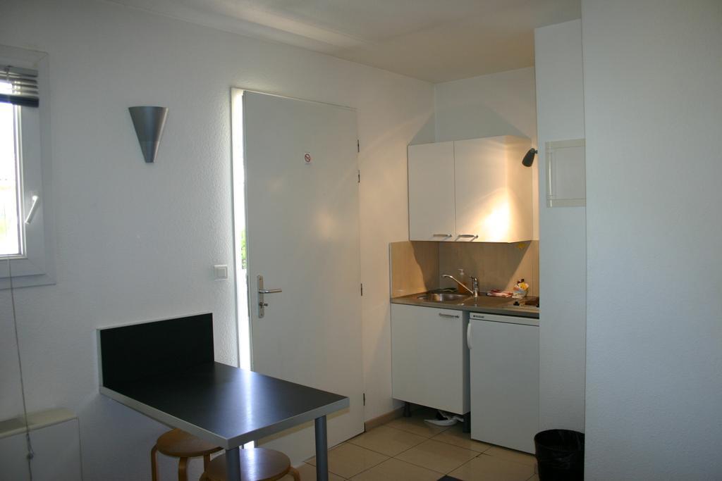 Appart'Hotel Residella Aubagne Gémenos Camera foto